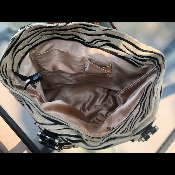 Mary Kay Purse - Picture 4 of 6